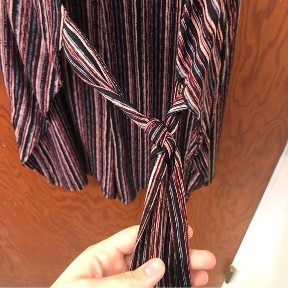 BCBGeneration Pink Striped Multi-colored Romper Size Small - Picture 7 of 11